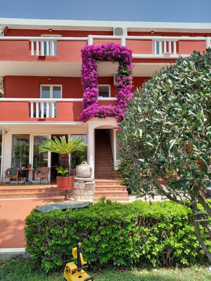 Hotel Vila L Budva Habitación foto